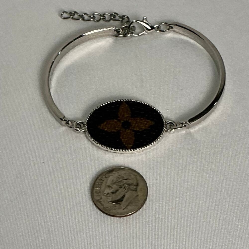 Louis Vuitton Monogram Canvas Oval Silver Bracelet - Picture 3 of 6